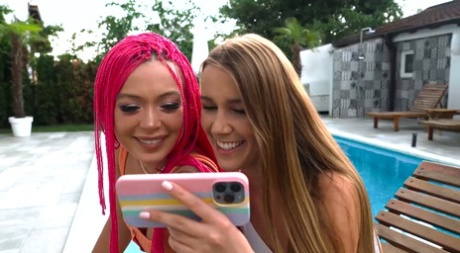 Solstice Sc 2 Лесбиянка Анальный секс втроем 1