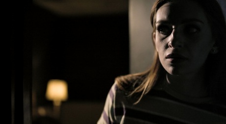 ОБМЕН ДОЧЕРЬМИ РОДИТЕЛИ ДРУГОЙ СЕМЬИ МЕНЯЮТ ДОЧЕРЕЙ, ЧТОБЫ ИСПОЛЬЗОВАТЬ НОВУЮ ДОЧЬ 4