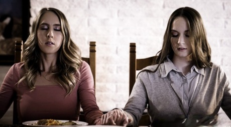 Кейденс Лакс, Хейзел Мур, Сет Гэмбл 1