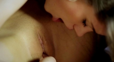 Потрясающе красивая Уитни Конрой позирует полностью обнаженной в образе лесной нимфы 8