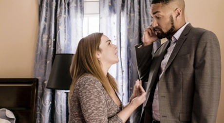 Молоденькая Наташа Найс с большой грудью трахается в жопу со своим черным сводным братом 7